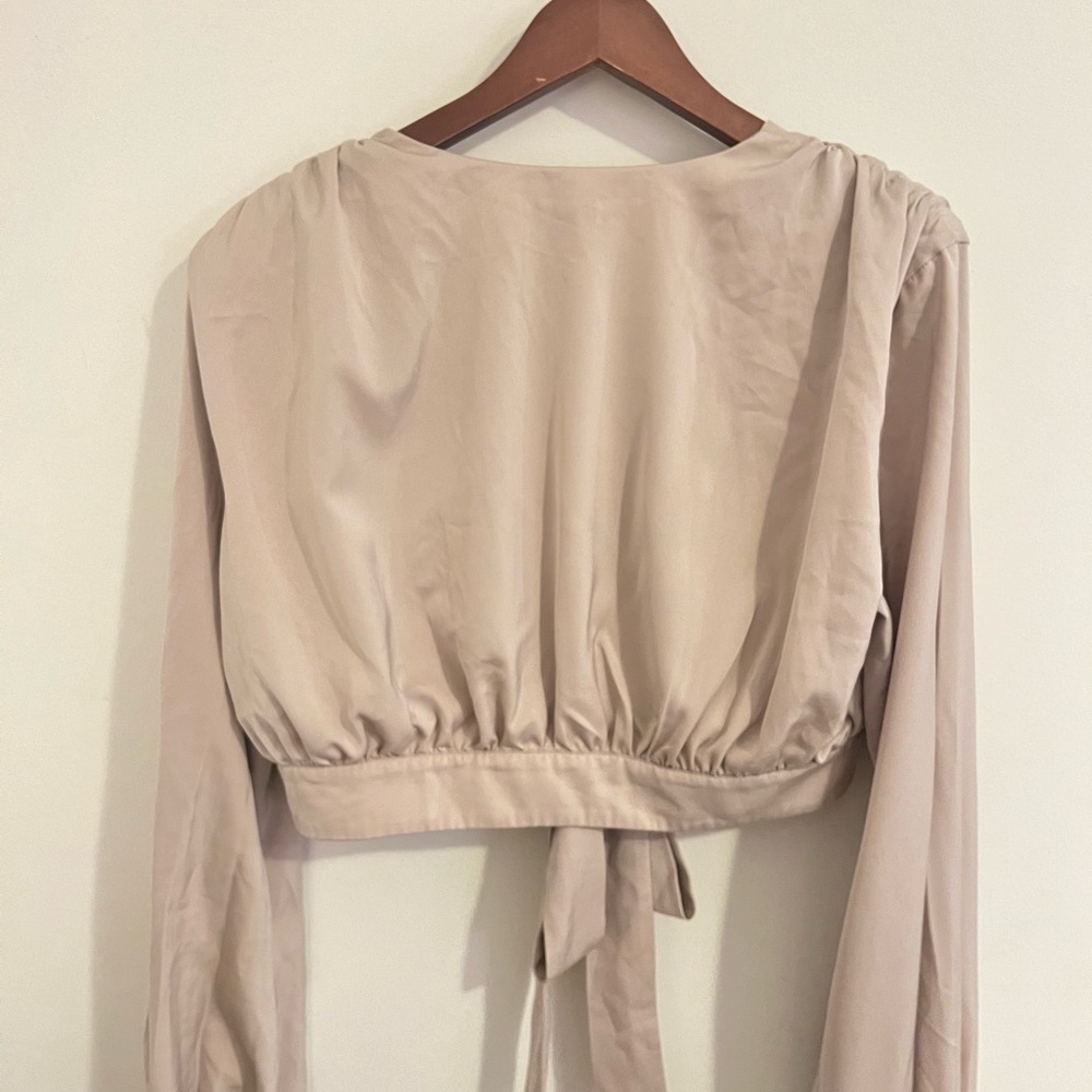 NBD X REVOLVE champagne long sleeve tie-front Imogen top Size XL - Picture 8 of 12